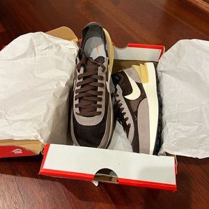 Brand new Men’s Nike Waffle One- Never Worn!
